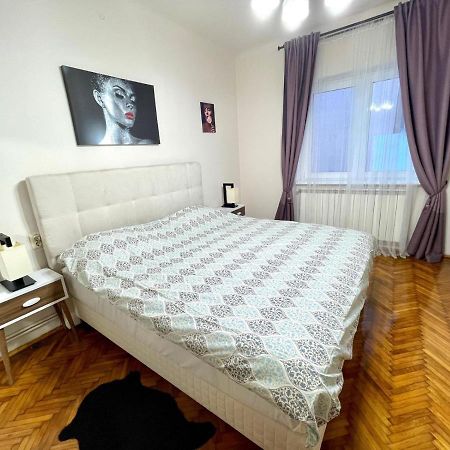 Premier Rooms 普洛耶什蒂 外观 照片