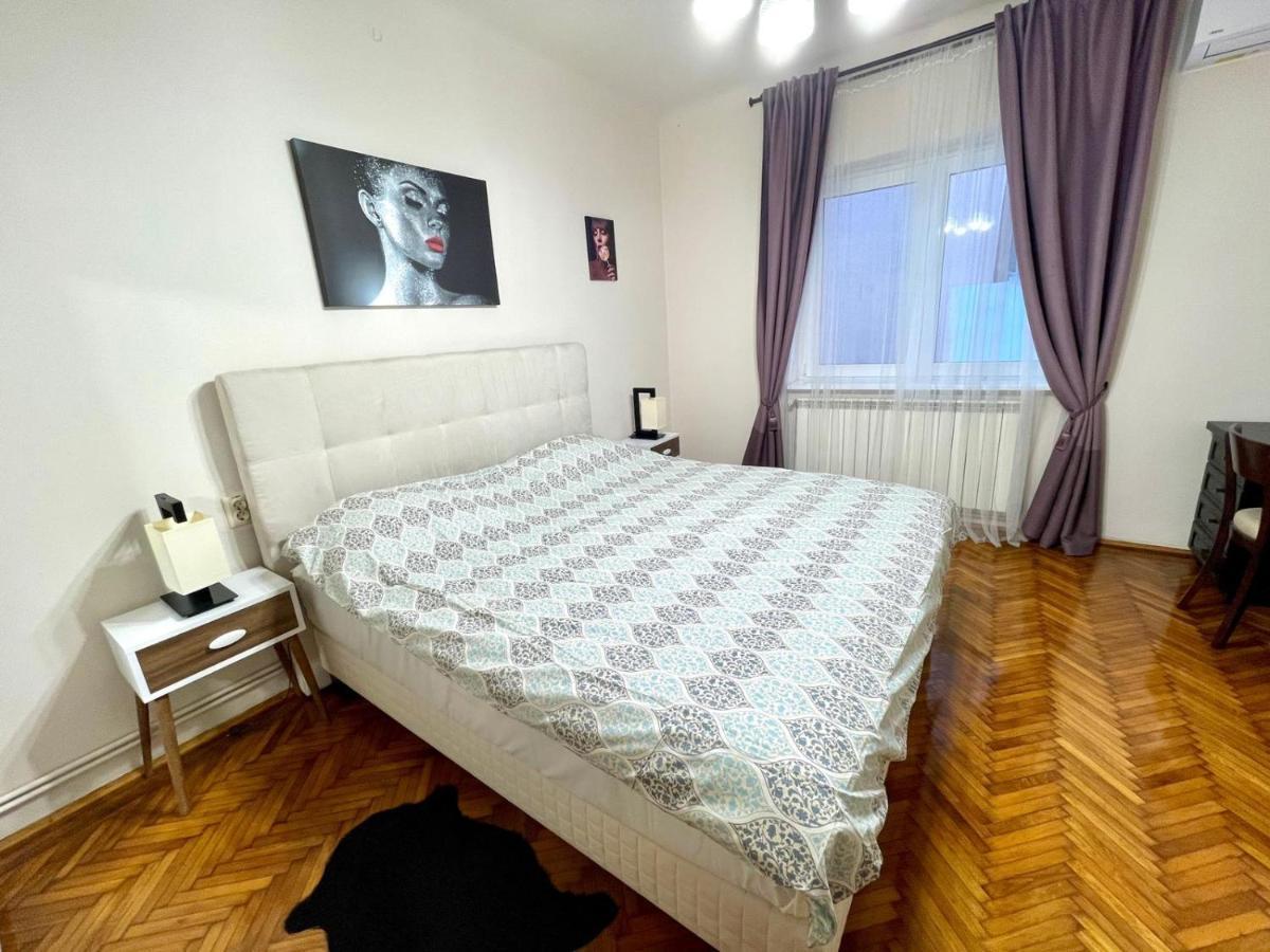 Premier Rooms 普洛耶什蒂 外观 照片